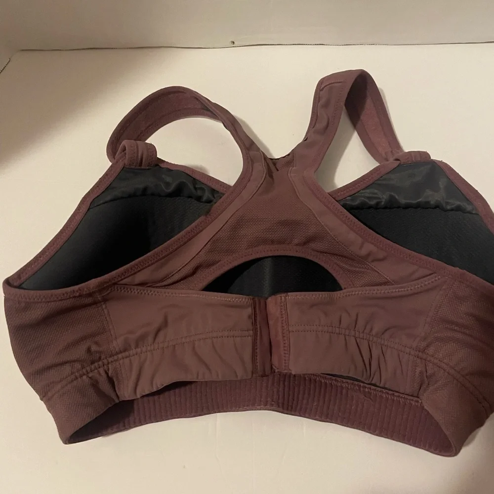 Syrokan Sports Bra Women's Size 34D Plum Purple Adjustable Supportive Straps